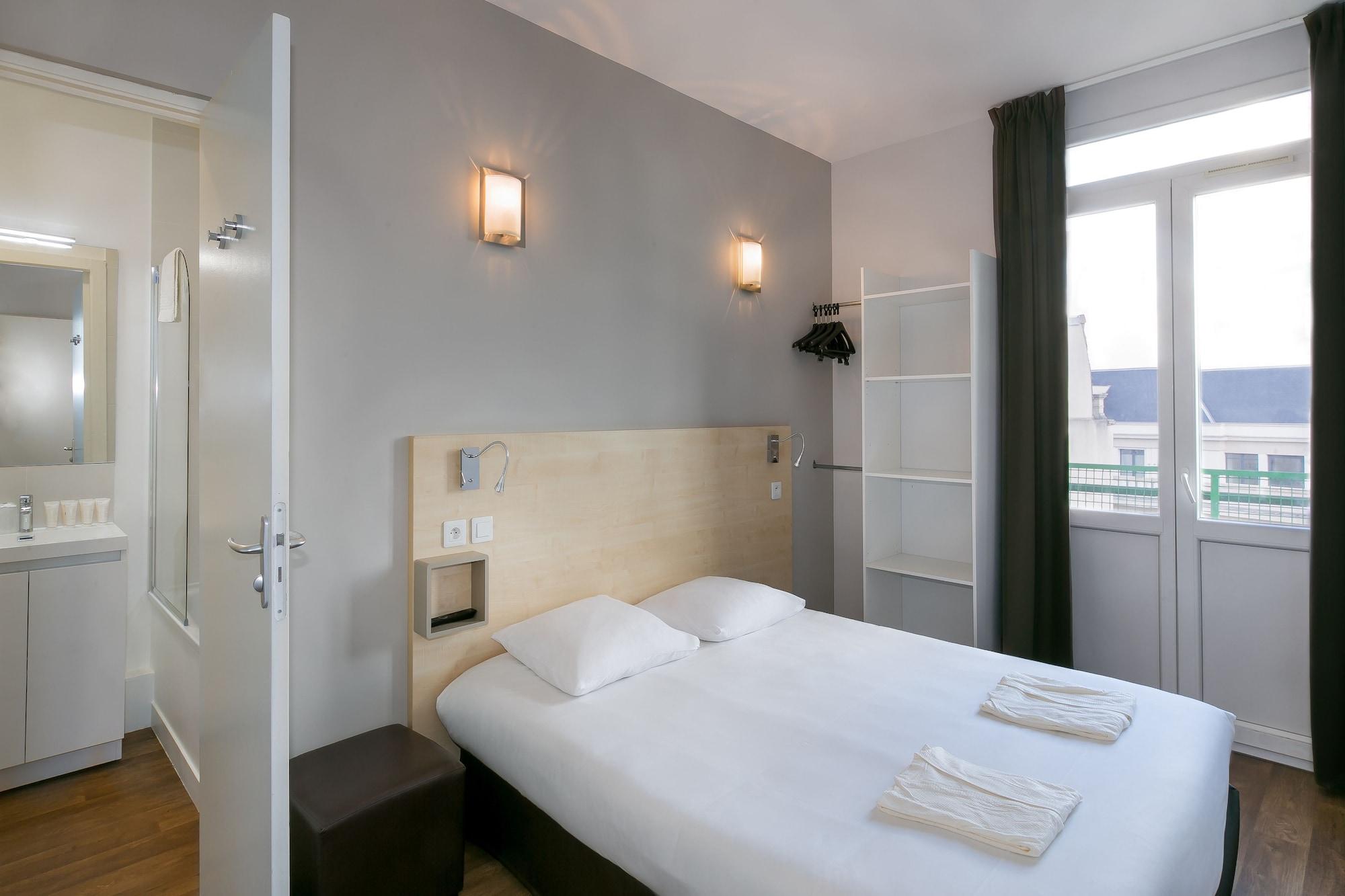 Hotel Foch Nancy Gare ภายนอก รูปภาพ