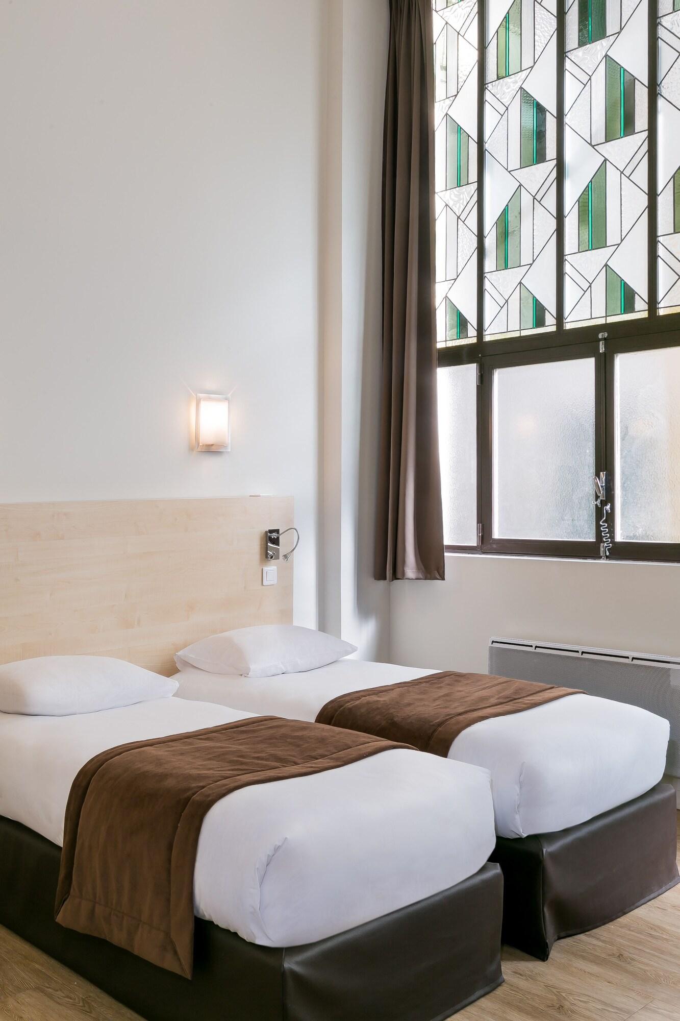 Hotel Foch Nancy Gare ภายนอก รูปภาพ