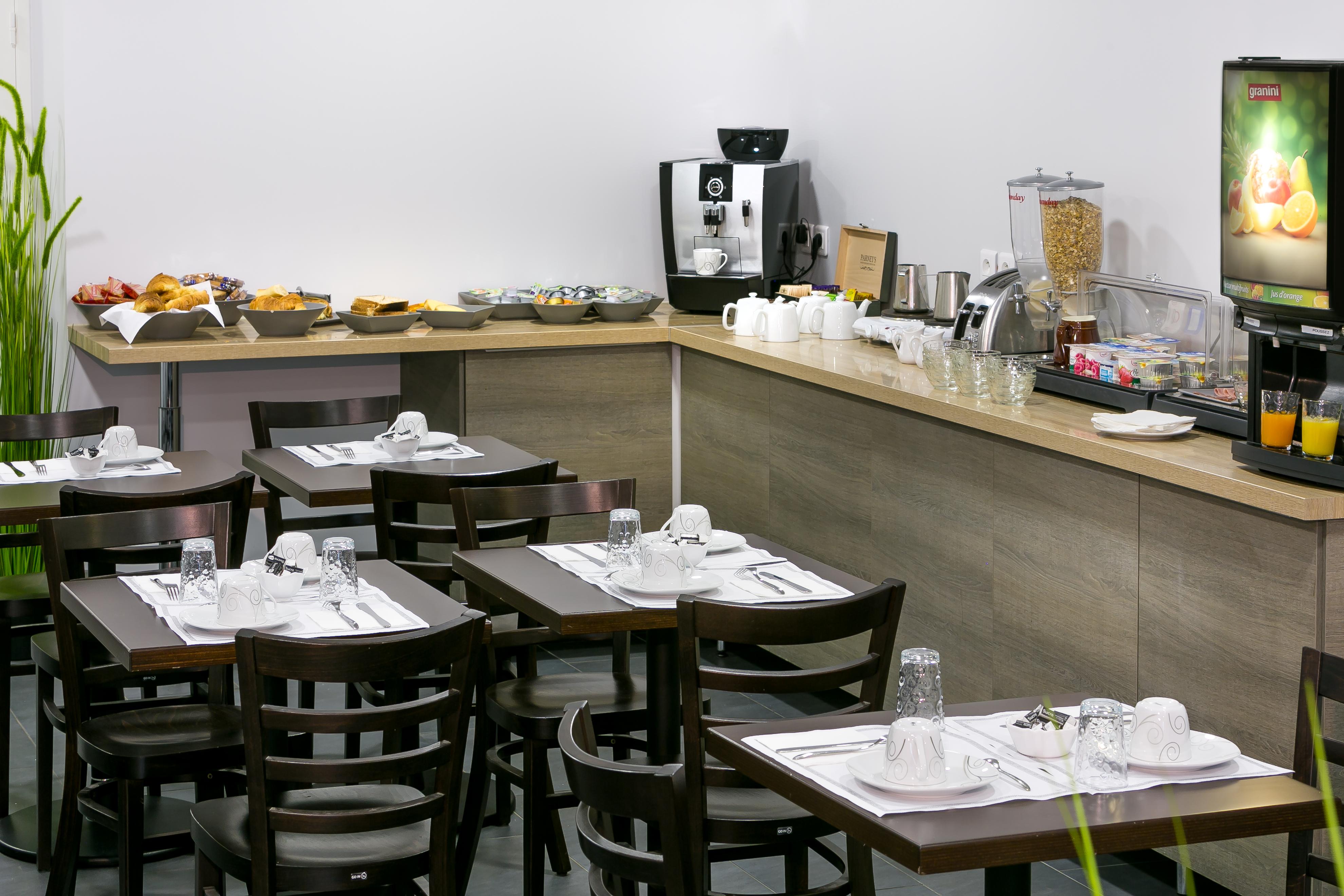 Hotel Foch Nancy Gare ภายนอก รูปภาพ