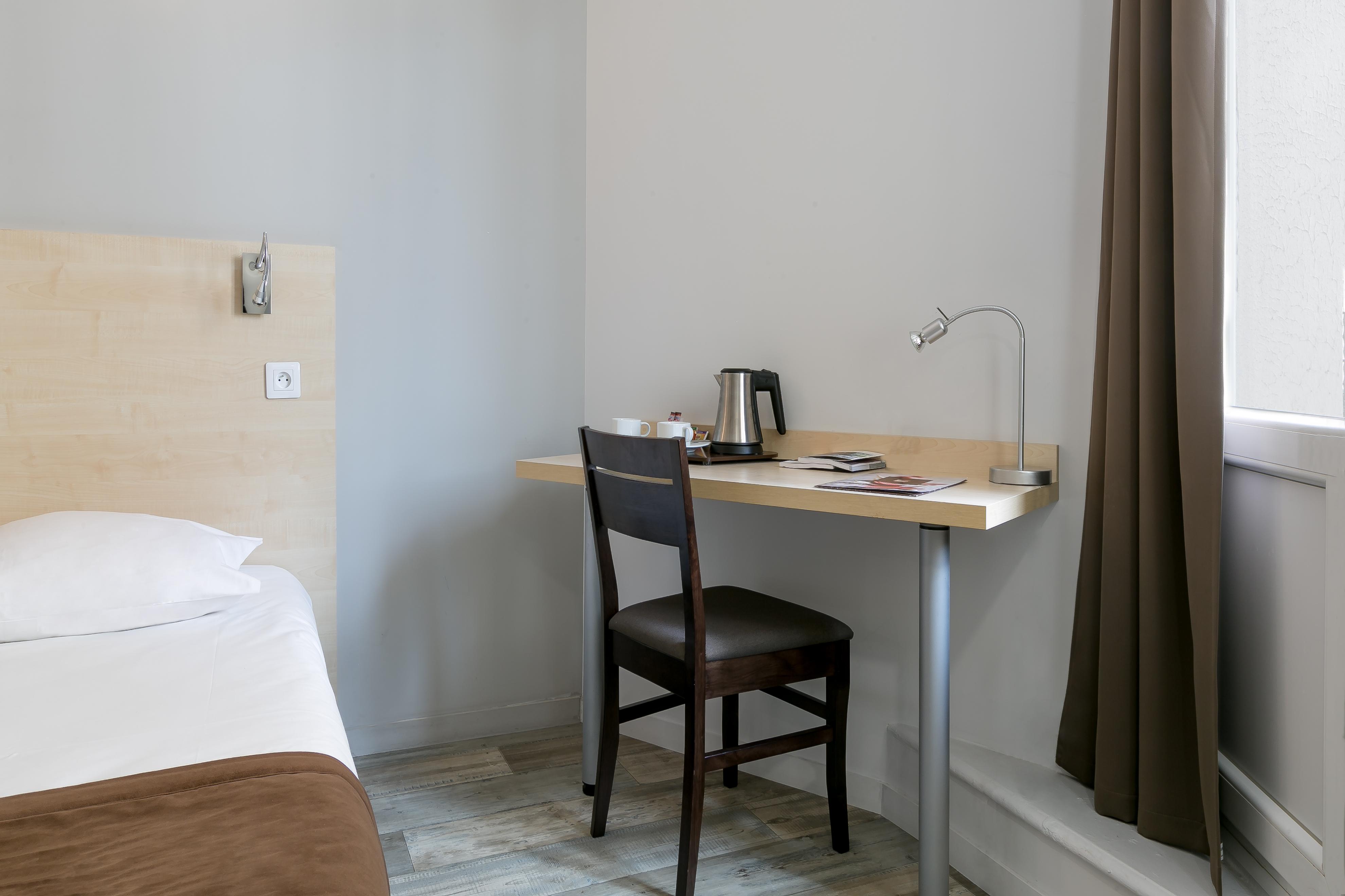 Hotel Foch Nancy Gare ภายนอก รูปภาพ