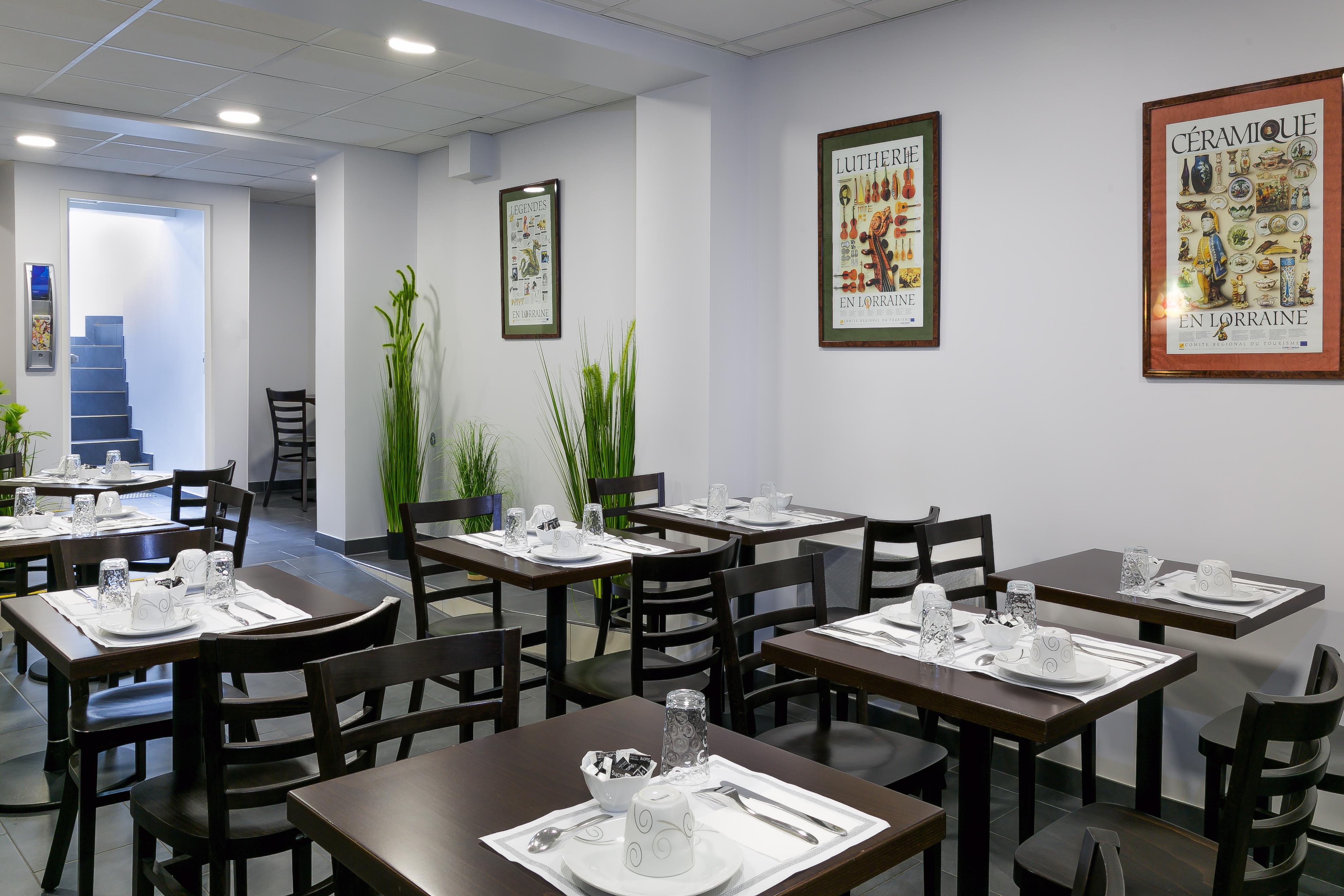 Hotel Foch Nancy Gare ภายนอก รูปภาพ