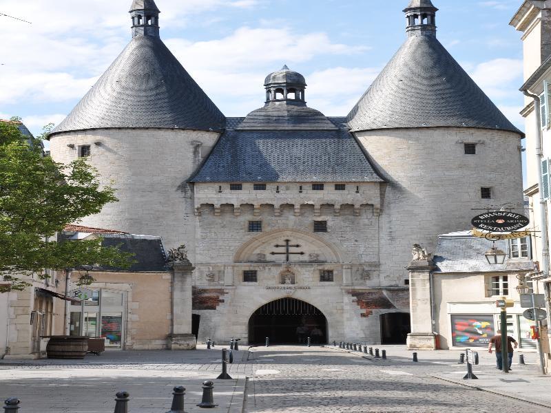 Hotel Foch Nancy Gare ภายนอก รูปภาพ