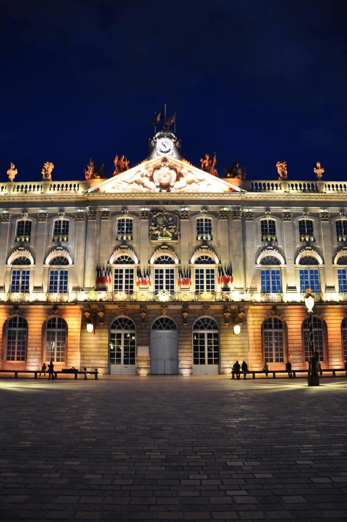Hotel Foch Nancy Gare ภายนอก รูปภาพ